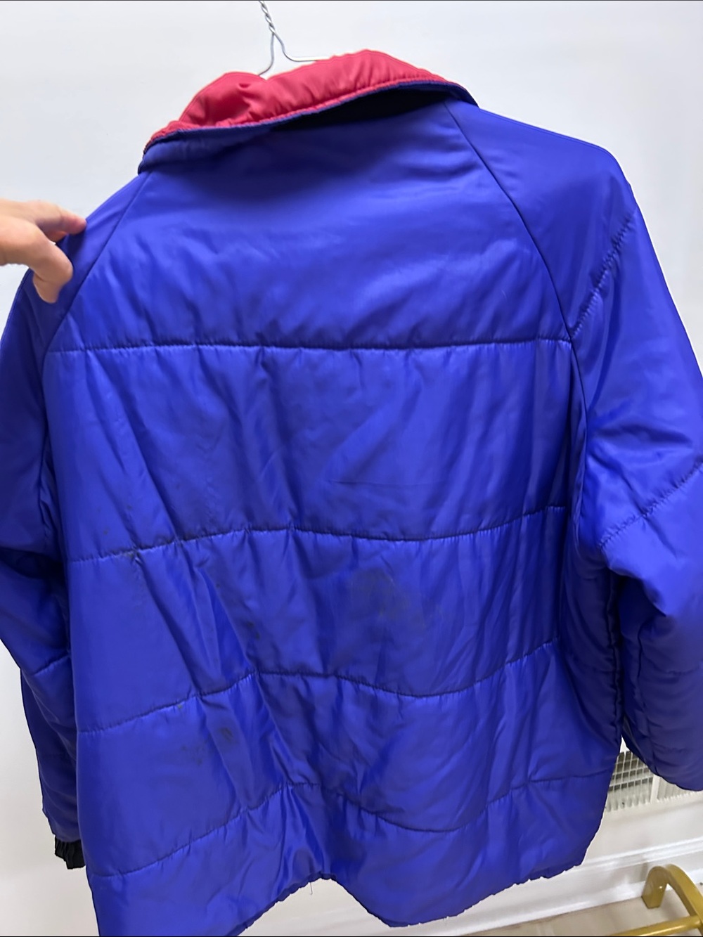 Columbia Men's reversible, purple Puffer Jacket which changes to red / black image 3
